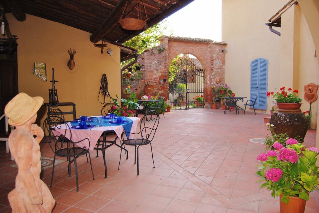 Isola d'Arbia Il Colombaio, Siena -Appartamenti E Camere- المظهر الخارجي الصورة