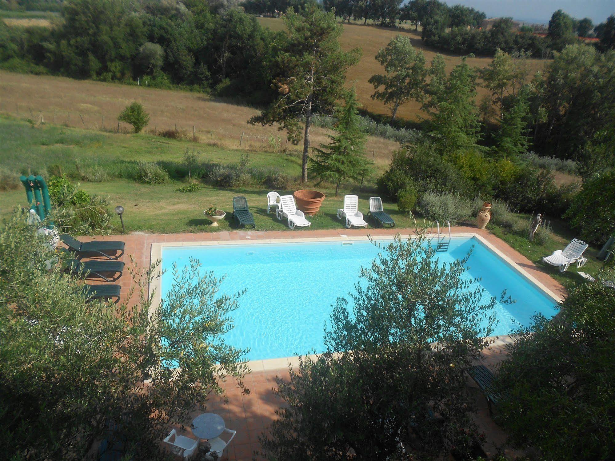 Isola d'Arbia Il Colombaio, Siena -Appartamenti E Camere- المظهر الخارجي الصورة